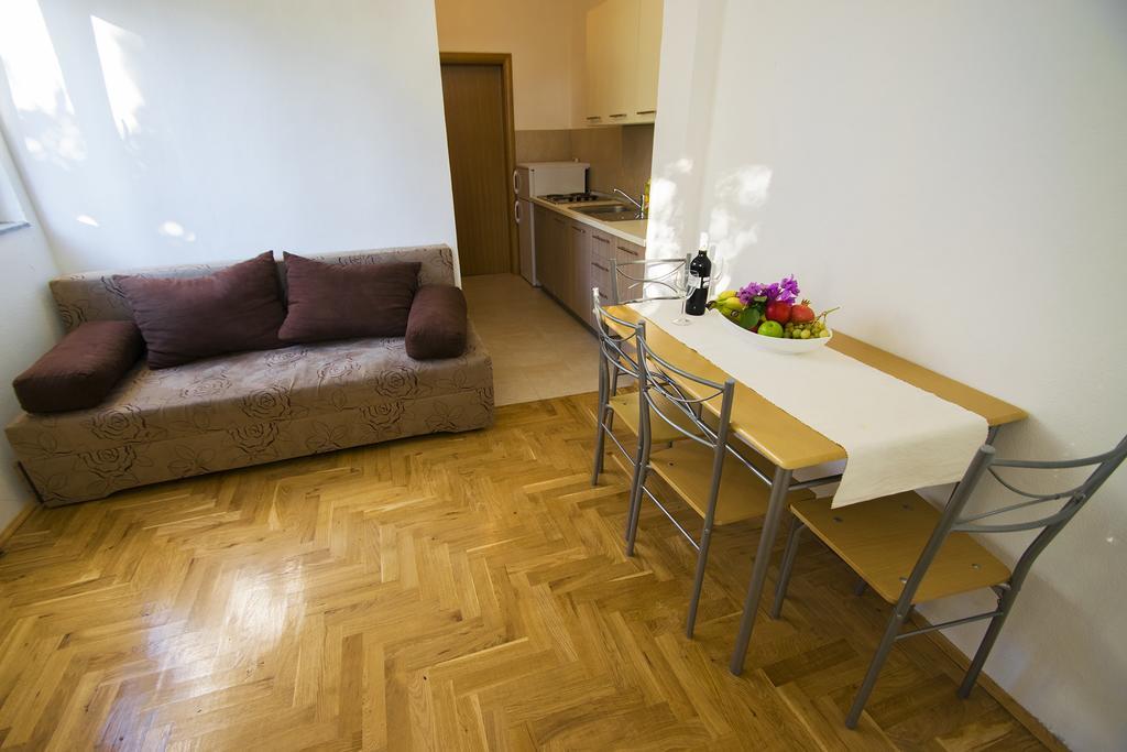 Apartmani I Sobe Grga スタリグラード エクステリア 写真